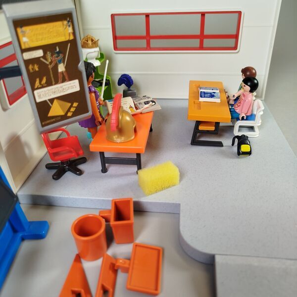 Playmobil Klassenzimmer-Diorama Set mit Figuren and Zubehör | multicolored 3