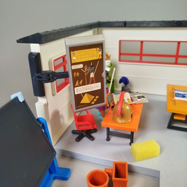Playmobil Klassenzimmer-Diorama Set mit Figuren and Zubehör | multicolored 4