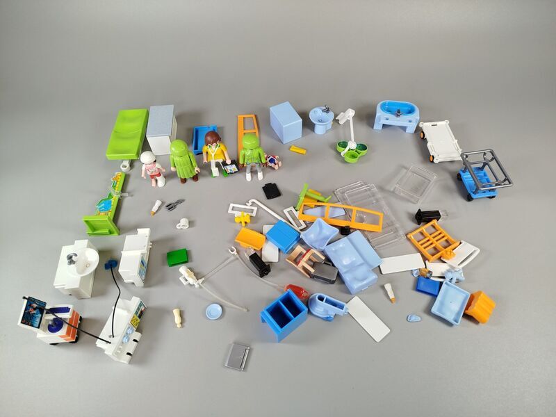 Playmobil Krankenhaus Konvolut – Rettungshubschrauber, Notaufnahme Teile | mehrfarbig 3