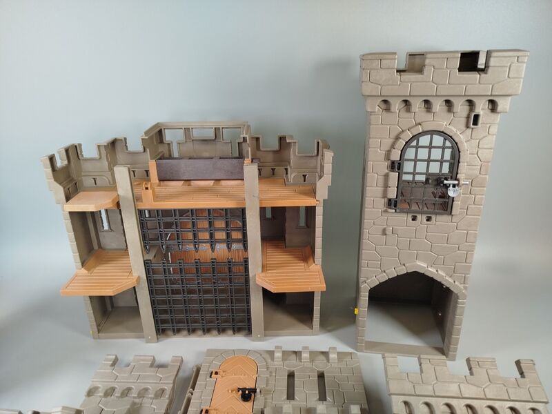 Playmobil Mittelalter Löwenritterburg - mit Figuren & Zubehör | mehrfarbig 2