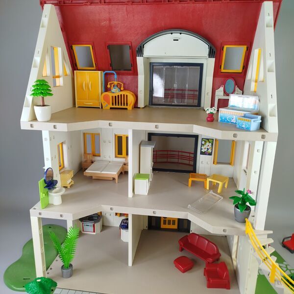Playmobil Modernes Stadthaus mit umfangreichem Zubehör-Paket | multicolored 2