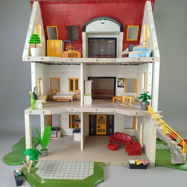 Playmobil Modernes Stadthaus mit umfangreichem Zubehör-Paket | multicolored 3