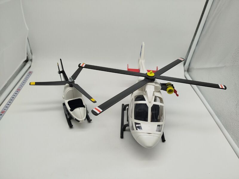 Playmobil Polizei Hubschrauber 6874 und 70569 | mehrfarbig 1