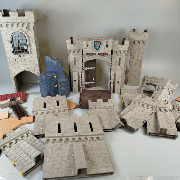 Playmobil Ritterburg 4866 - Mittelalterliches Set mit Zubehör | multicolored 3