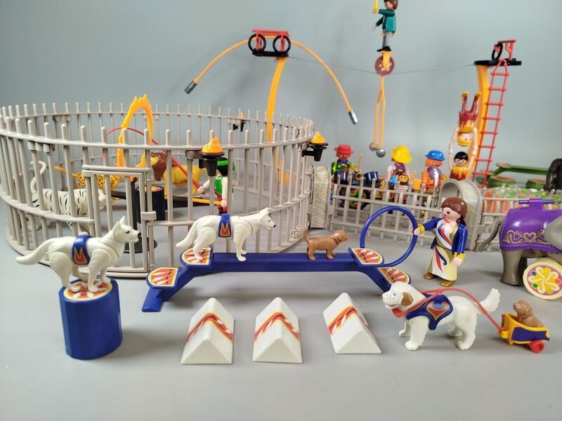 Playmobil vintage Zirkus-Set 4233, 4236 - Figuren & Tiere | mehrfarbig 2