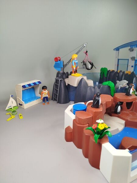 Playmobil Wasserpark Spielset 4468, 4462 - Aquarium mit Figuren & Tieren | mehrfarbig 5