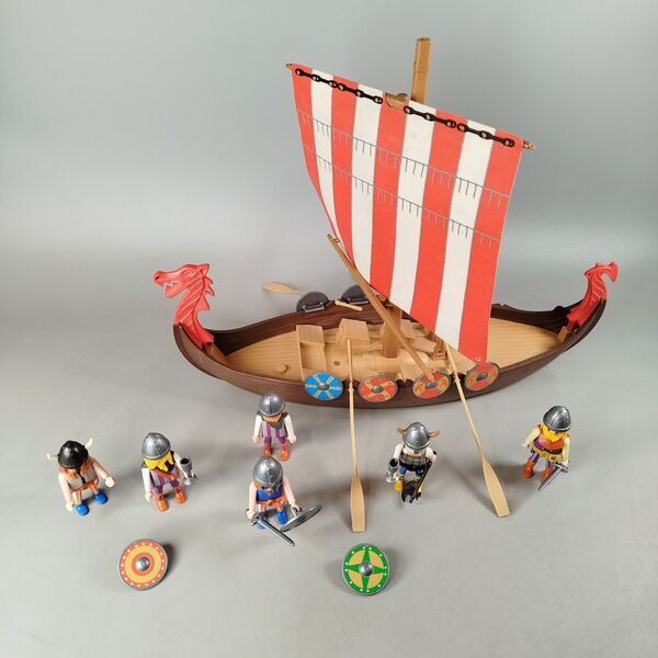 Playmobil Wikinger Schiff mit Zubehöre | multicolored, image 1 of 4