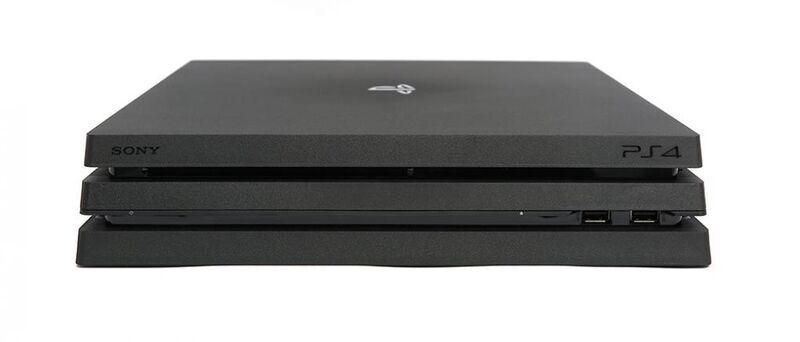 Sony PlayStation 4 Pro | 1 sort 1718 kr. | med en 30-dages prøveperiode