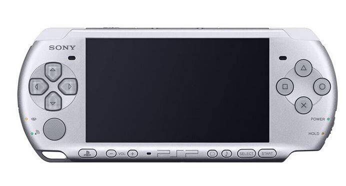 Sony PlayStation Portable (PSP) Slim & Lite | 3004 | 2 GB | silver