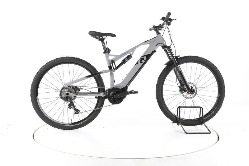 R Raymon FullRay 130E 5.0 2022 | šedá | 29" | 46 cm | 500 - 3000 km, image 1 of 5