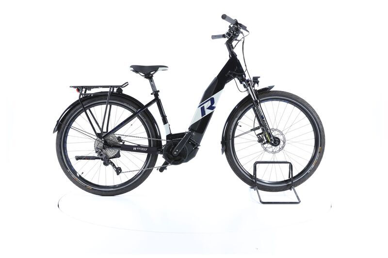 Raymon TourRay E 5.0 (2021) | Tiefeinsteiger | hellgrau/schwarz | 27.5" | 44 cm | 100 - 500 km | Yamaha PW-ST 1