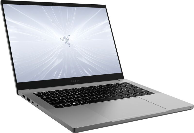 Razer Blade 16 (2024) | i9-14900HX | 16" | 16 GB | 2 TB SSD | RTX 4070 | Win 11 Home | silber | DE 2