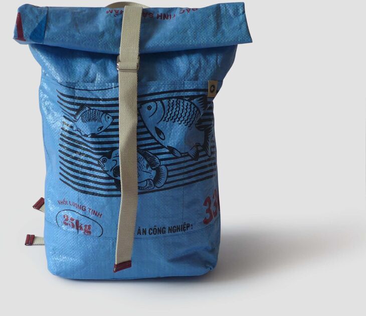 REFISHED BACKPACK FISH blue Now with a 30Day Trial Period