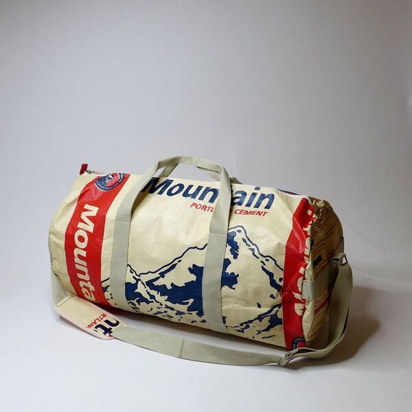 REFISHED - Tasche SPORTY BAG #CEMENT beige-blau-rot | Größe S