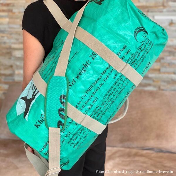 REFISHED - Tasche SPORTY BAG #FISH grün til | Größe S | mit Bommeln 4