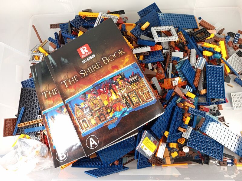 Reobrix Bausteinset 66035 - The Shire Book, kompatibel mit LEGO | mehrfarbig 3