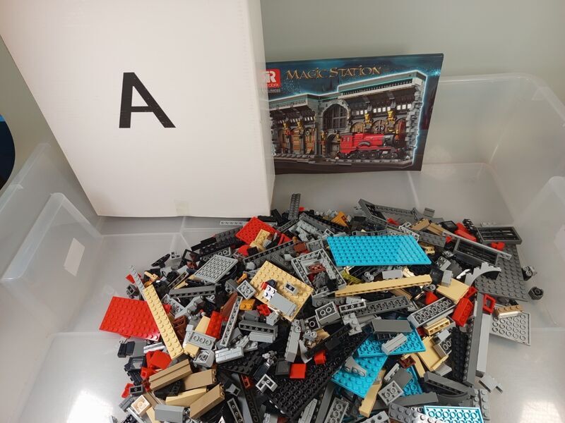 Reobrix Bausteinset Magic Station 66031 - kompatibel mit LEGO | mehrfarbig 3