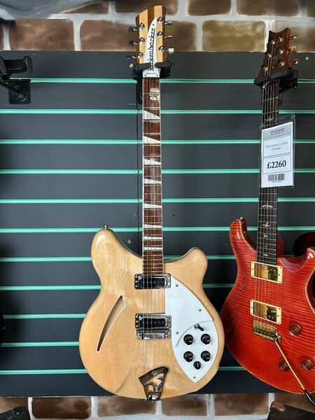 Rickenbacker 360 Mapleglo 2021 Semi-Hollow Electric Guitar | Original, image 2 of 5