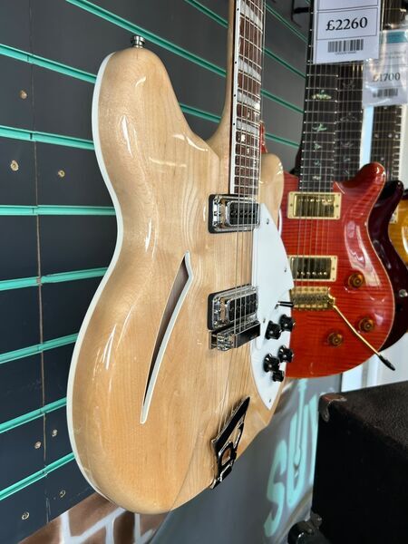 Rickenbacker 360 Mapleglo 2021 Semi-Hollow Electric Guitar | Original, image 3 of 5