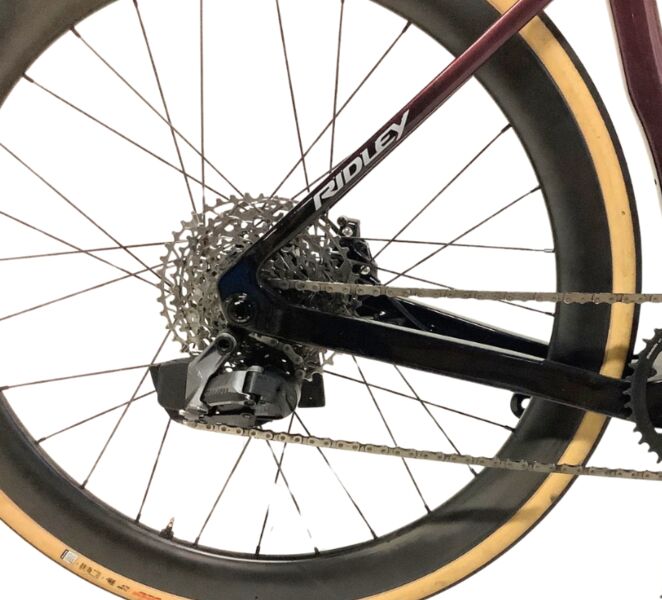 Ridley E-Grifn (2025) | diamant | červená | M | 54 cm | < 500 km 4