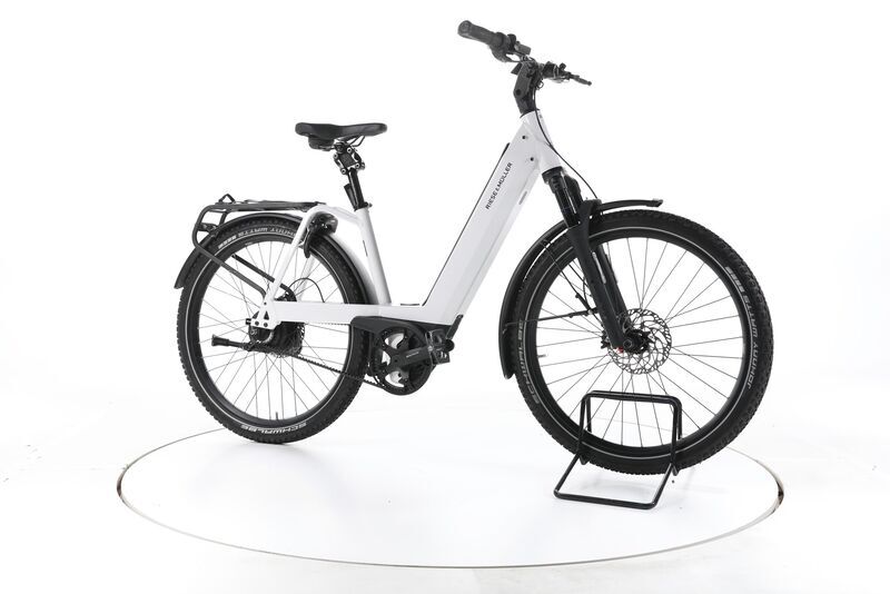 Riese & Müller Nevo4 GT vario 2023 | white | 27,5" | 47 cm | 500 - 3000 km, image 2 of 5