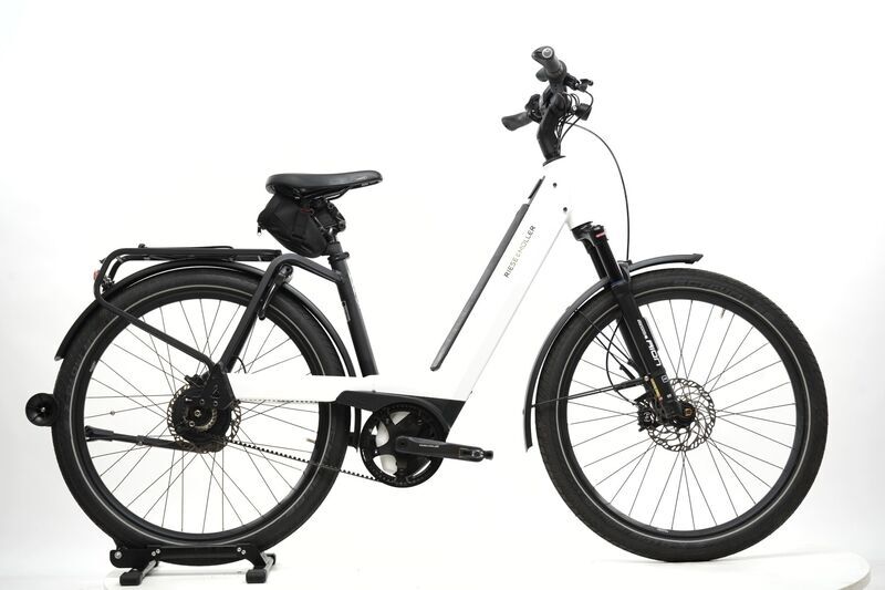 Riese & Müller Nevo3 GT Vario (2021) | Tiefeinsteiger | pure white | 27.5" | 49 cm | 2000 - 3000 km 1