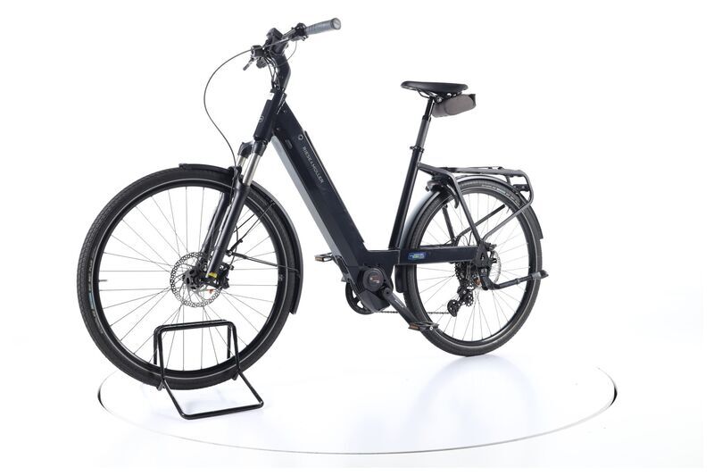 Riese & Müller Nevo Touring (2022) | Low Entry | black/anthracite | 28" | 57 cm | 500 - 1000 km 5