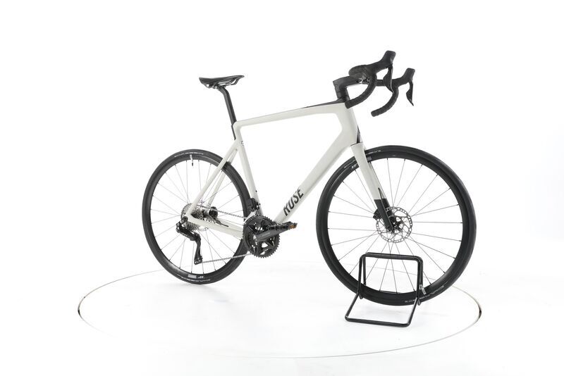 Rose Reveal 04 105 Di2 2025 | blanc | 28" | 61 cm 1
