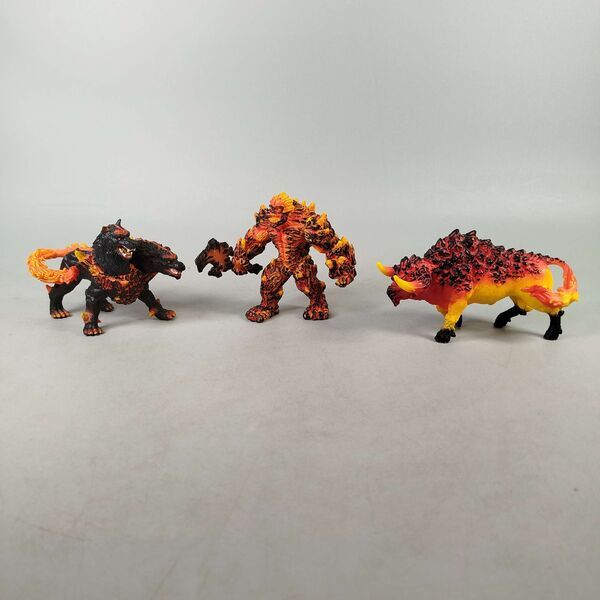 Schleich Bundle Lava-Monster, Höllenhund & Feuerstier 3 Teile Figurene | mehrfarbig, image 1 of 4