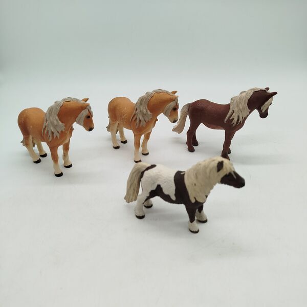 Schleich Bundle Pferde 7x Figurene | multicolored, image 2 of 4