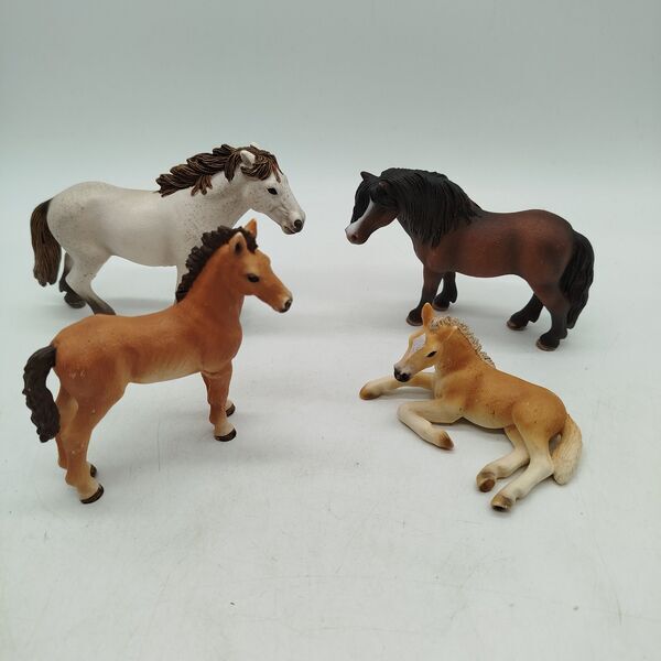 Schleich Bundle Pferde Set von 6 Figurene | mehrfarbig, image 1 of 2
