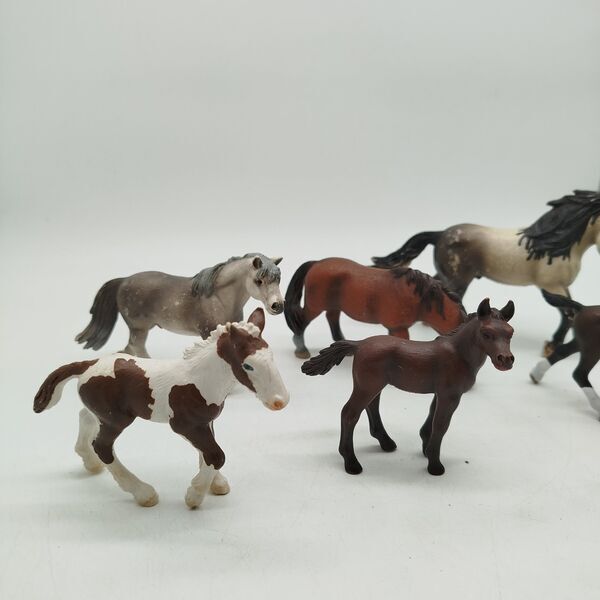 Schleich Bundle horses set von 8 figures & Reiterin | multicolored, image 3 of 3