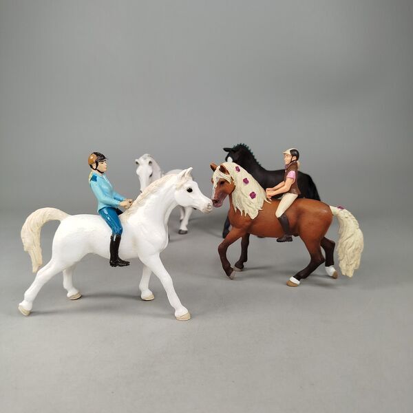 Schleich Bundle horses set von 8 figures | multicolored, image 2 of 3