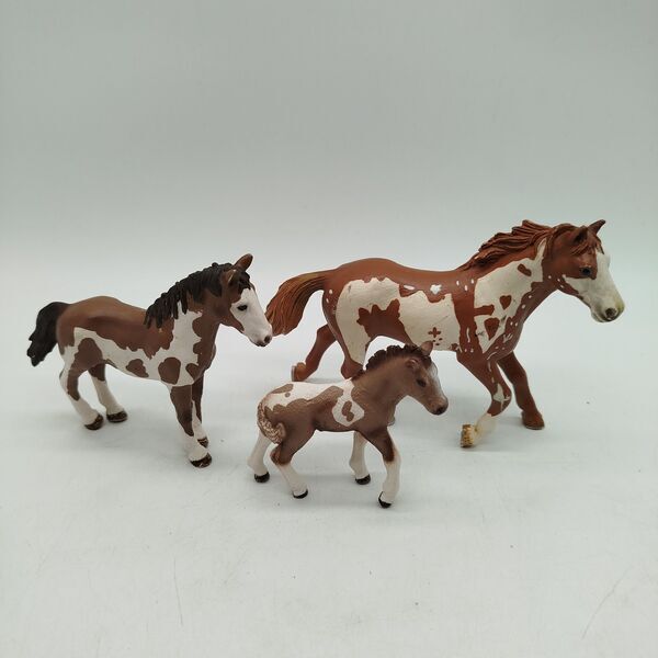 Schleich Bundle horses Tierwelt 5x horses Figurene | multicolored, image 1 of 2
