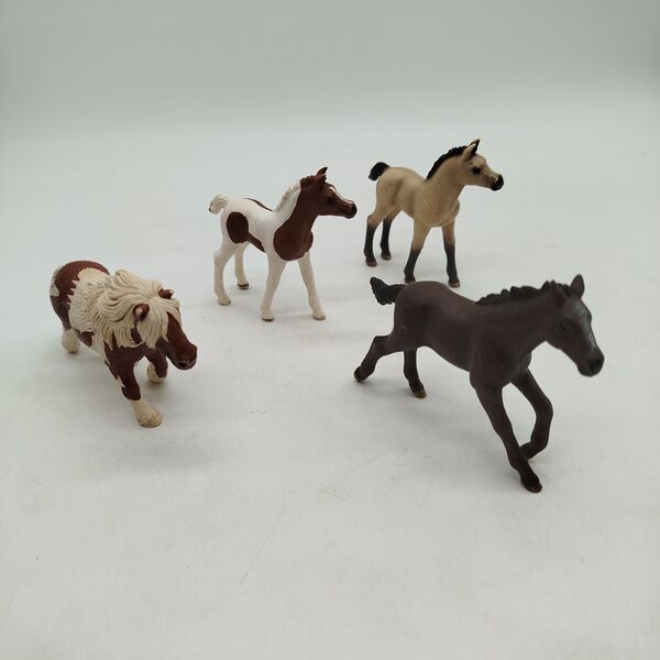 Schleich Bundle Horse farm foal, human & box | multicolored, image 2 of 5