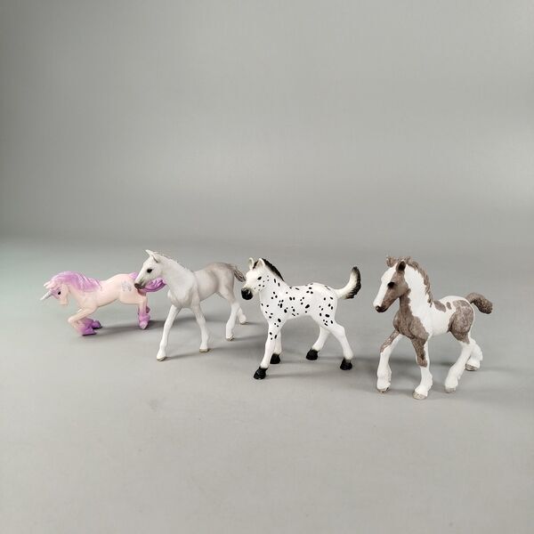 Schleich Bundle riding stable set of 13 animals & rider | multicolored, image 4 of 5