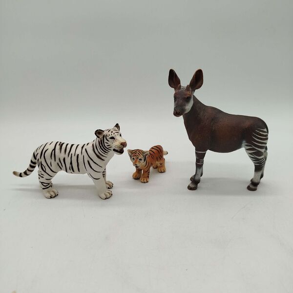 Schleich Bundle Safari & Wildtiere 10x Tierfigurene | multicolored, image 3 of 4