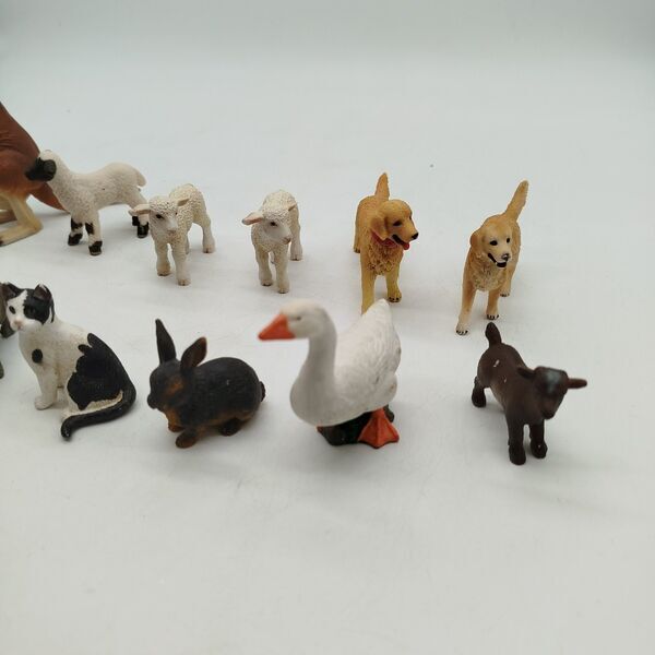 Schleich Bundle set von 14 Tierfiguren | multicolored, image 2 of 2