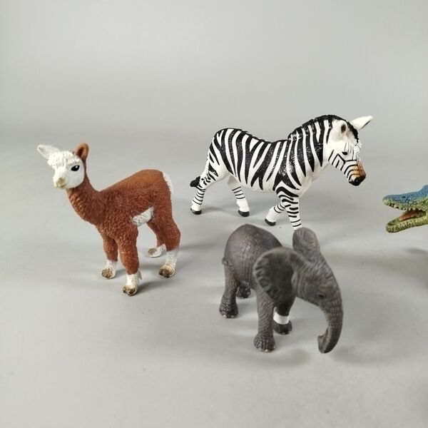 Schleich Bundle animals & Dinos set von 5 figures | multicolored, image 1 of 2