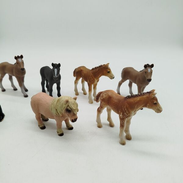 Schleich Bundle animals & people set von 8 figures | multicolored, image 2 of 3