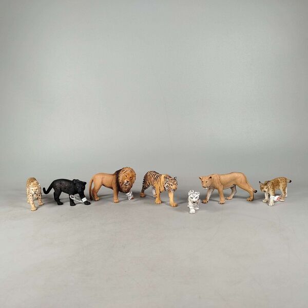 Schleich Bundle Wildkatzen 7 Teile Tierfigurene | multicolored, image 1 of 3