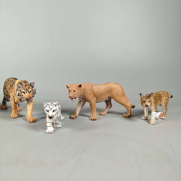 Schleich Bundle Wildkatzen 7 Teile Tierfigurene | multicolored, image 2 of 3