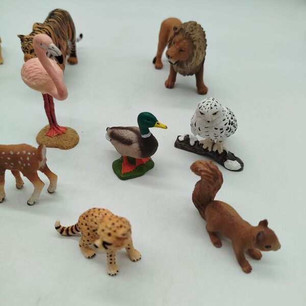 Schleich Bundle Wildnis set von 13 Tierfiguren | multicolored, image 3 of 3
