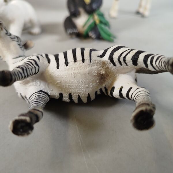 Schleich Bundle Wildtiere & Dinosaurier Set von 7 Figurene | mehrfarbig, image 2 of 2