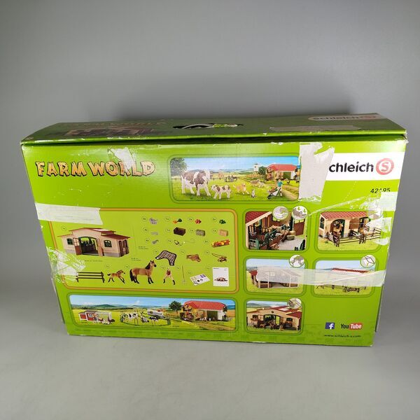 Schleich FARM WORLD Pferdestall 42195 mit Pferden & Zubehöre | mehrfarbig, image 1 of 2