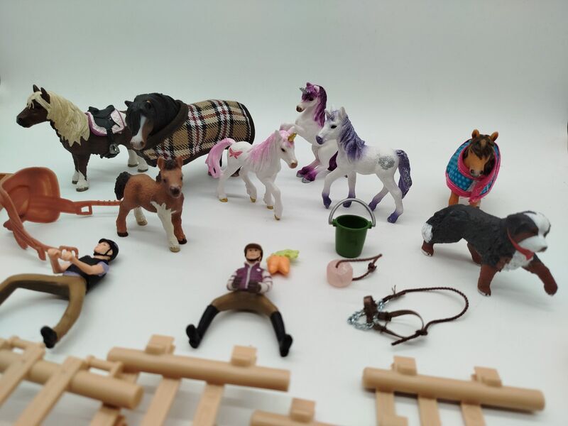 Schleich Figurenset - Pferde, Einhörner, ReiterInnen und Zubehör | mehrfarbig 2