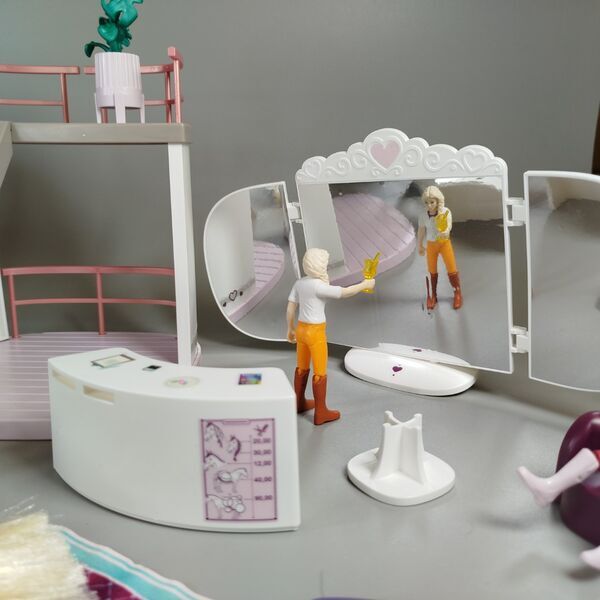 Schleich Pferde-Salon Spielset - mit Spielfiguren and Zubehör | multicolored 4