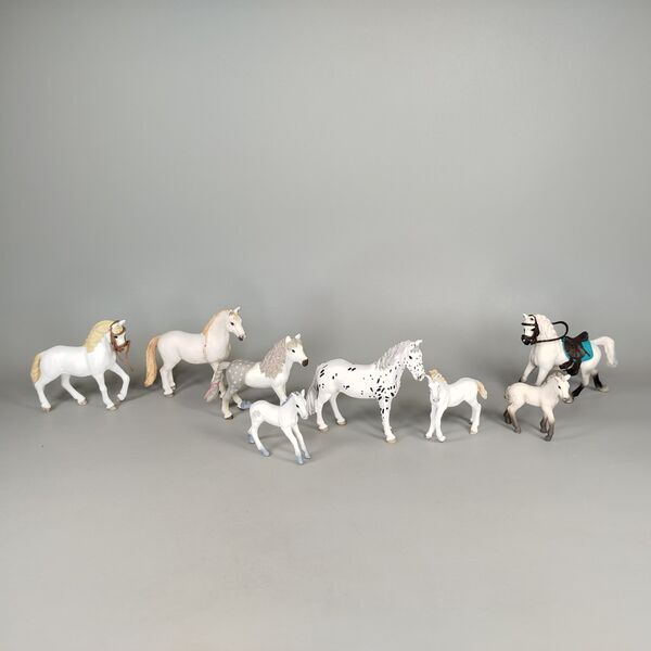 Schleich Pferde Set von 8 Figuren | mehrfarbig 1