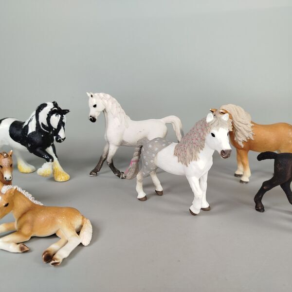 Schleich Pferde - Set von 9 Figuren | mehrfarbig 4