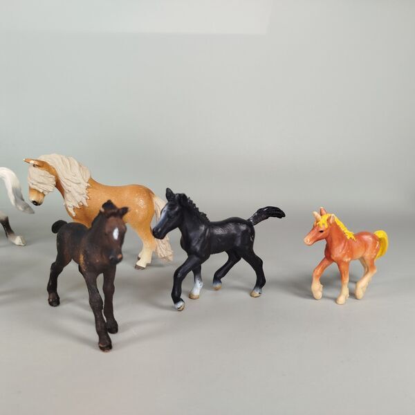 Schleich Pferde - Set von 9 Figuren | mehrfarbig 5